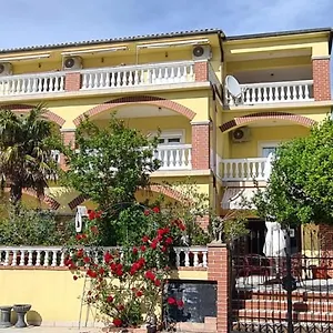 bed-breakfast-barbara.primorje-gorskikotar.com/